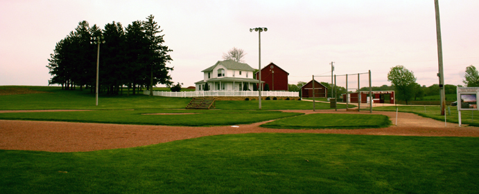 Dyersville-IA_FieldofDreams_wikimedia