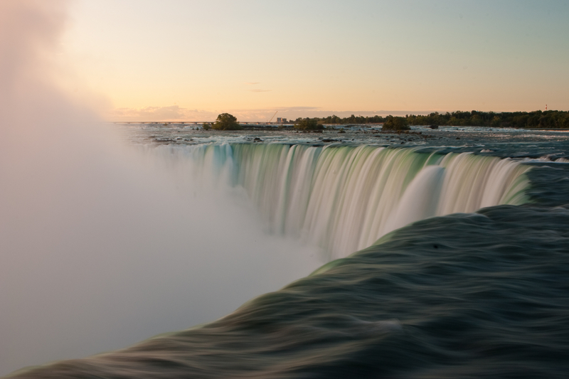 Niagara-Falls_dreamstime_s_11148719